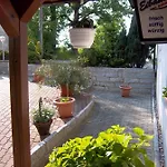 & Assmann Hotel